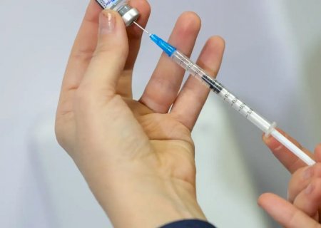 Vacina contra VSR em idosos reduz internações em 75%