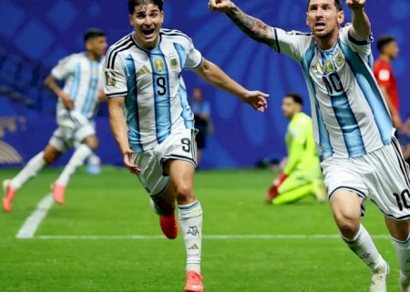 Argentina busca virada, despacha Egito e mantém vivo o sonho do tetra