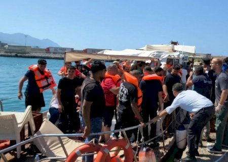 Barco naufraga no Chipre e deixa oito pessoas mortas