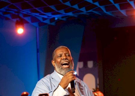 NFL no Rio: Péricles é escolhido para cantar o hino brasileiro no Maracanã