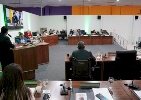 Câmara realiza duas sessões e aprova Feira Livre como patrimônio cultural