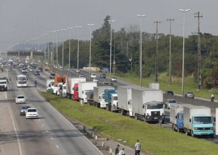 Lei garante frete mínimo no transporte de cargas; saiba o que muda