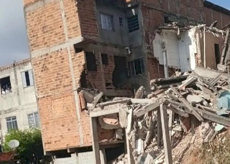 Explosão de botijão de gás causa interdição de 13 casas em São Paulo