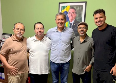 Rodolfo Nogueira reúne pastores e consagra início de sua caminhada a Jesus