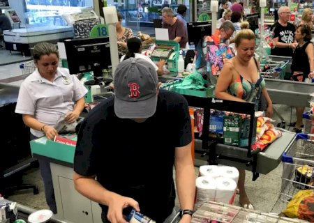 Inflação recua para 0,07% em julho e volta para meta do governo