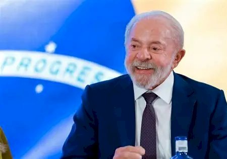 Pesquisa BTG/Nexus mostra Lula vencendo em todos os cenários e com 50% dos válidos na espontânea