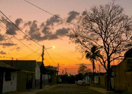 Com alerta de vendaval, MS tem sexta de calor&atilde;o de 41&deg;C e umidade em 10%