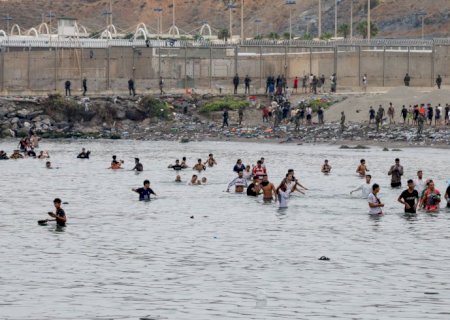Número de mortos devido à chegada de migrantes a Ceuta sobe para 72