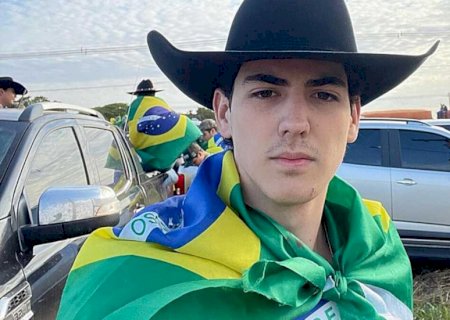 Família e amigos fazem corrente de oração por jovem ferido em acidente em Sidrolândia