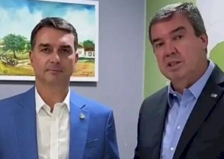 Entre candidatos apoiados pelo PL, Riedel é um dos poucos a mencionar Flávio no 1&ordm; programa