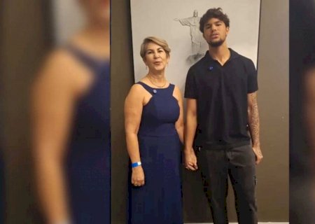 Bruninho Samúdio pede votos para avó candidata que o criou em MS (vídeo)