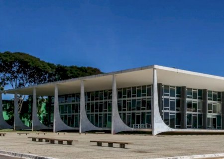 Dino aciona PF após TCU apontar R$ 55,4 milhões em emendas suspeitas