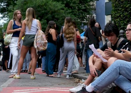 Saeb 2025: Brasil recupera nível pré-pandemia, mas ainda tem gargalos