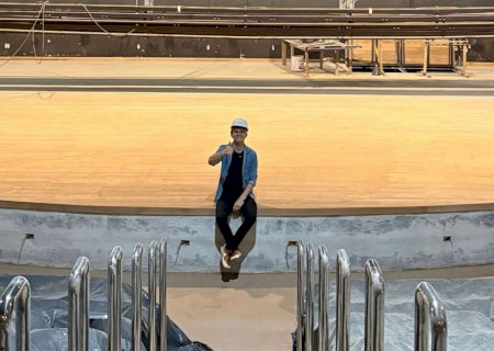 Franklin acompanha obras de revitalização do Teatro Municipal em Dourados