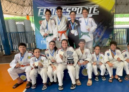 Judô de Itaporã faz história nos Jogos Escolares de MS e garante vice-campeonato geral