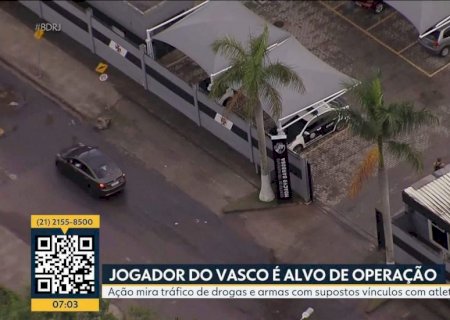 David presta depoimento na delegacia, volta ao CT e treina normalmente no Vasco