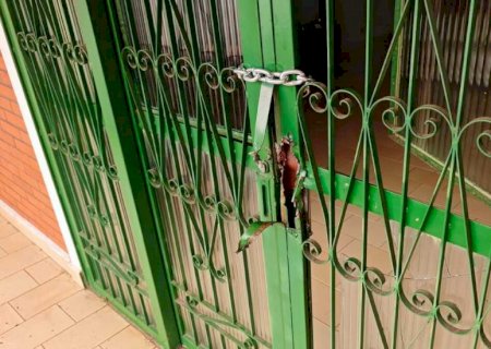 Criminosos aproveitam tempestade para invadir e furtar casa em Campo Grande (vídeo)