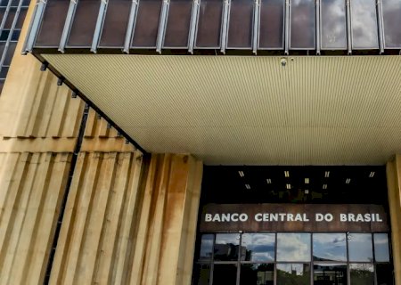 BC reduz juros básicos para 13,75% ao ano