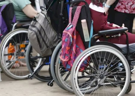 Analfabetismo entre jovens e adultos com deficiência é 12 vezes maior