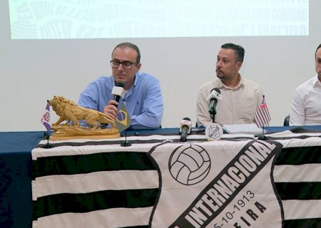 Investidor cita empolgação de Ronaldo e Roberto Carlos com SAF e revela planos