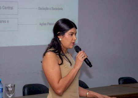 "Canetas emagrecedoras" chegam à sala de aula e gera debate na Jornada de Nutrição da Unigran