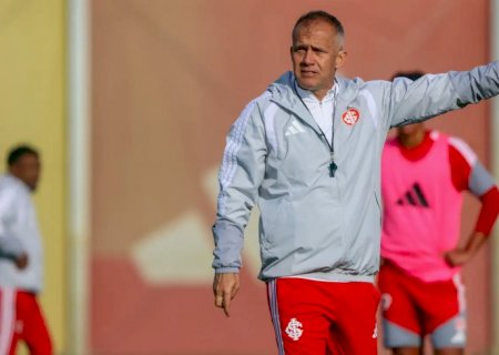 Internacional contrata técnico Eduardo Baptista até o fim da temporada