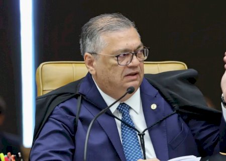 Dino manda Polícia Federal investigar atuação da CVM no caso Master