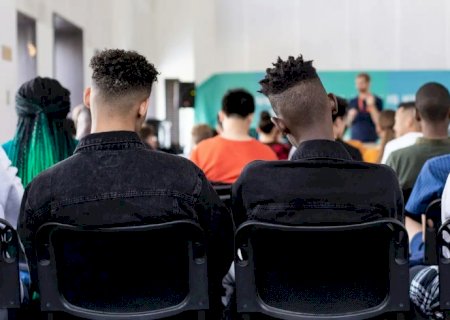 Feira em SP reúne programas de intercâmbio e bolsas esportivas