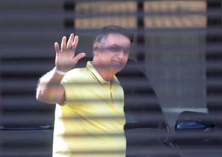 Bolsonaro segue com desequilíbrio e sonolência por remédios, dizem médicos
