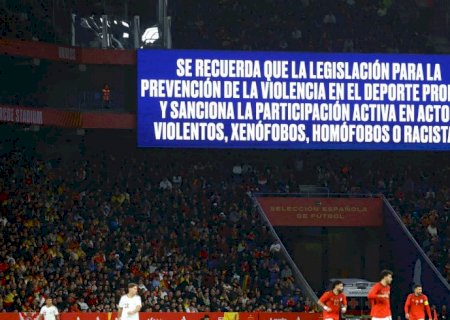 Fifa pune Espanha por cantos islamofóbicos em amistoso contra Egito