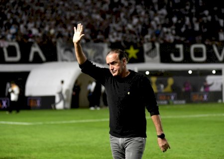 Cuca valoriza empate do Santos no clássico e minimiza discussão com Gabigol: "Coisas do jogo"